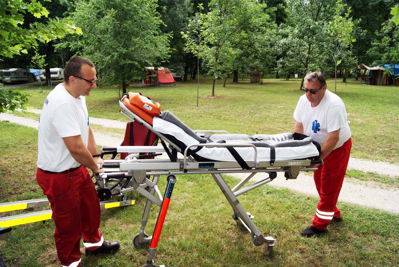 HELP TEAM TRANS sanitetski prevoz teško pokretnih nepokretnih
