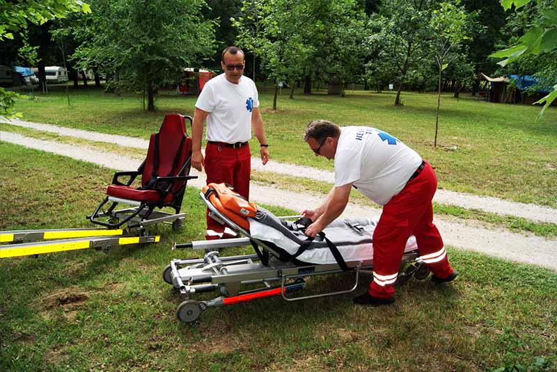 HELP TEAM TRANS sanitetski prevoz teško pokretnih nepokretnih