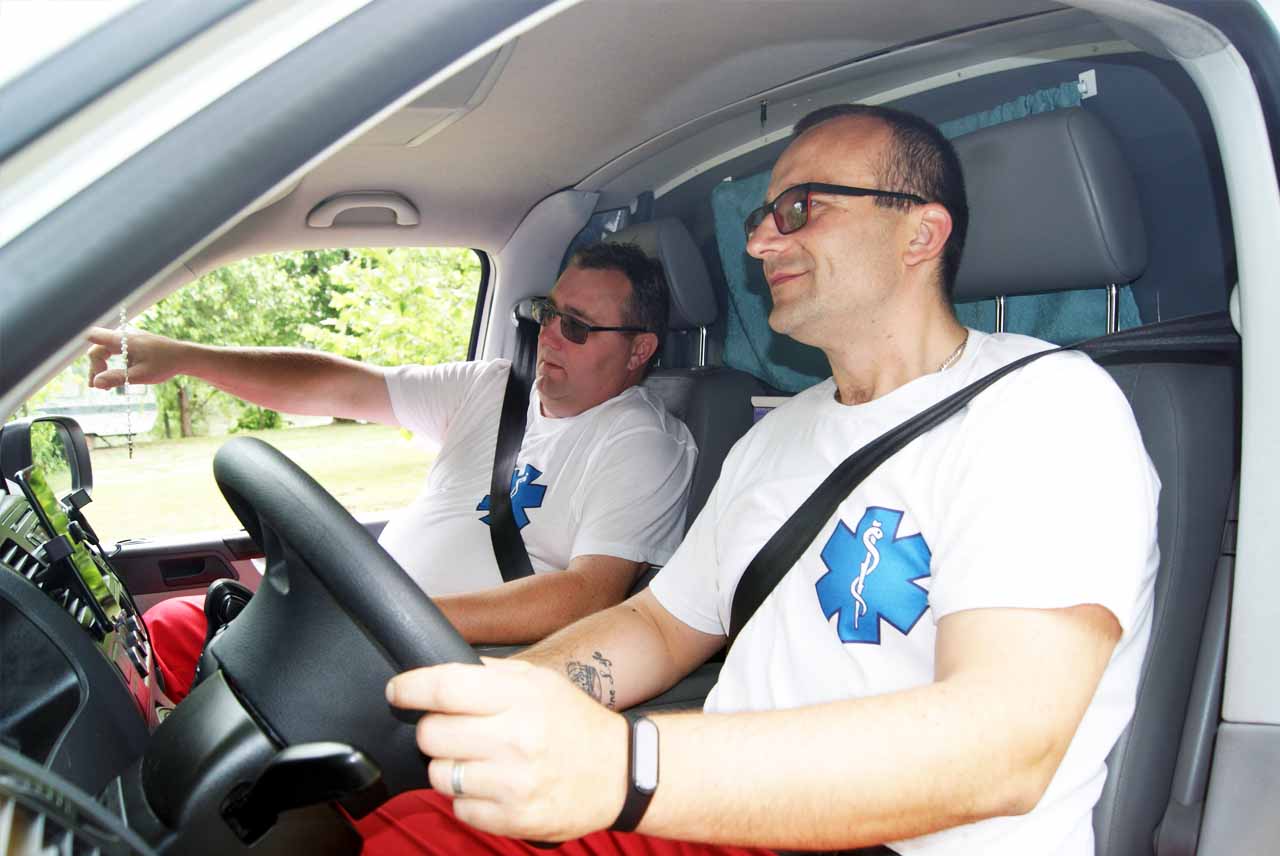 HELP TEAM TRANS sanitetski prevoz teško pokretnih nepokretnih
